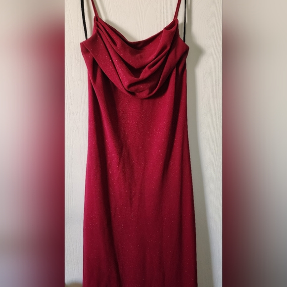 Women's formal sparkly gown in Magenta/glitter - Picture 2 of 3